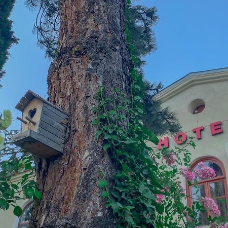 Hotel Kakhaberi Tetritskaro Bagian luar foto