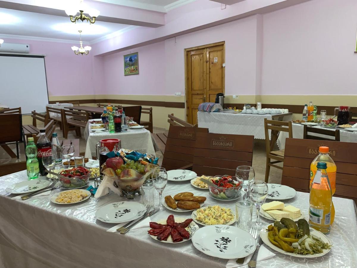Hotel Kakhaberi Tetritskaro Bagian luar foto