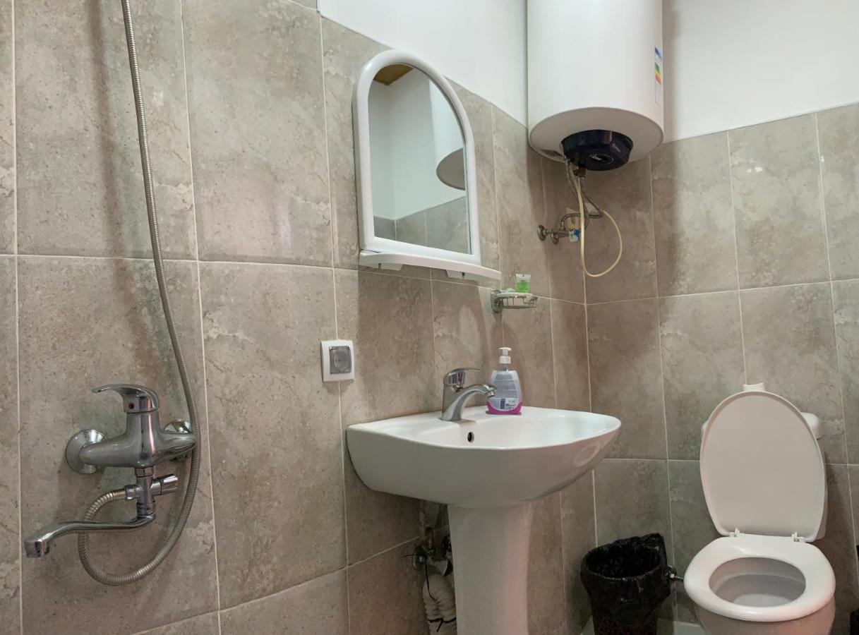 Hotel Kakhaberi Tetritskaro Bagian luar foto