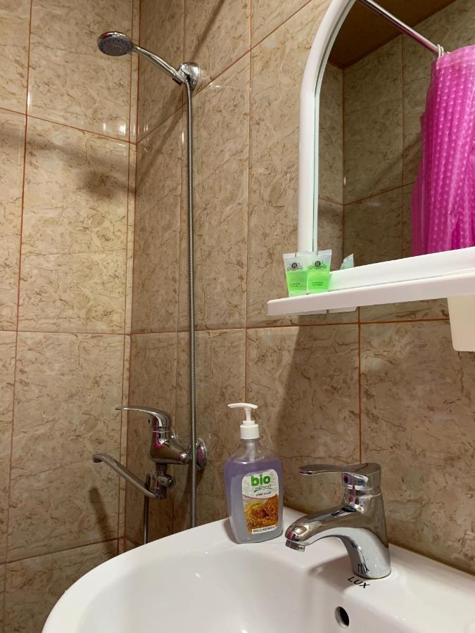 Hotel Kakhaberi Tetritskaro Bagian luar foto