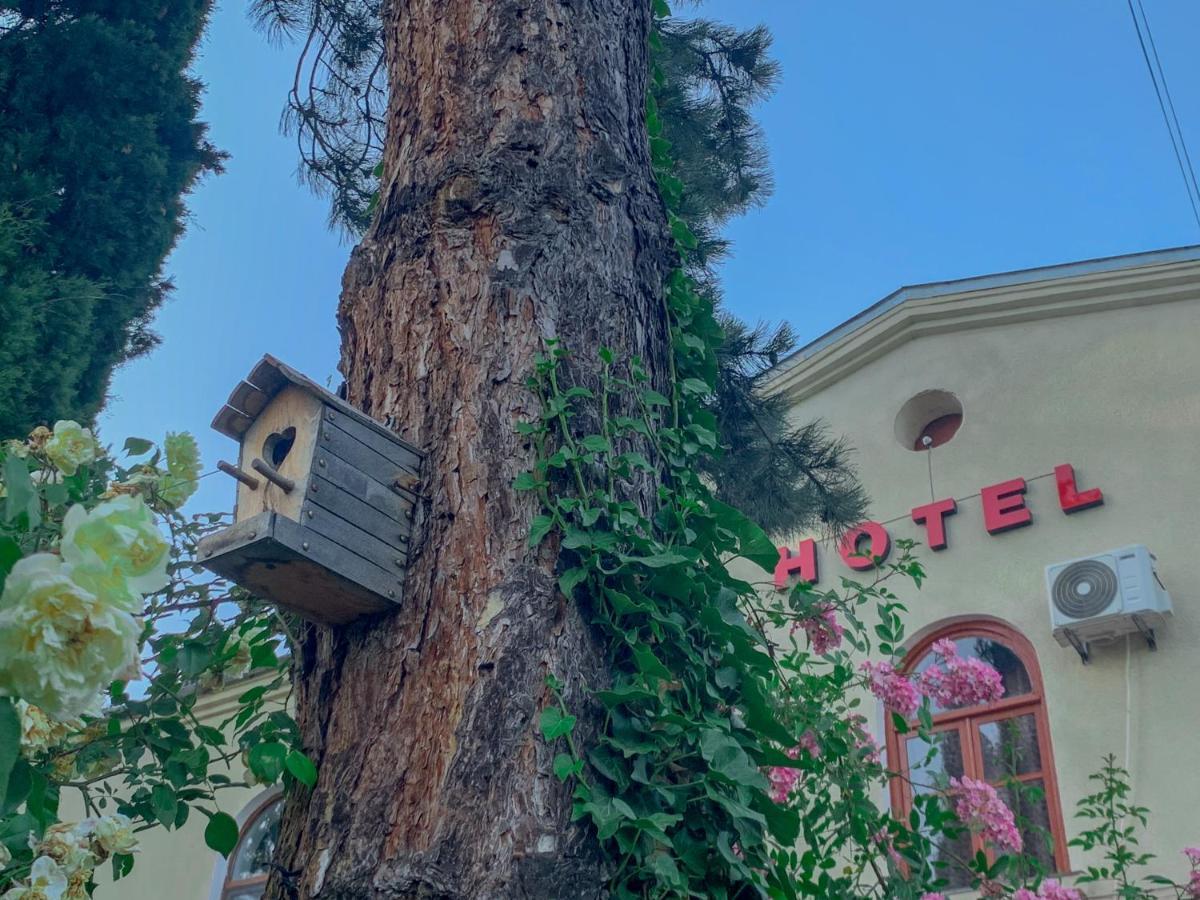 Hotel Kakhaberi Tetritskaro Bagian luar foto