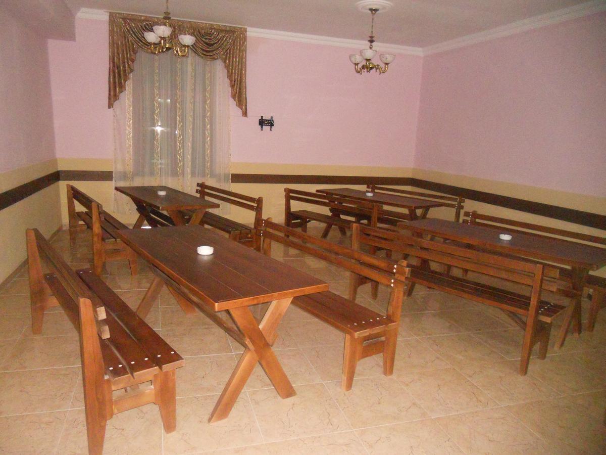 Hotel Kakhaberi Tetritskaro Bagian luar foto