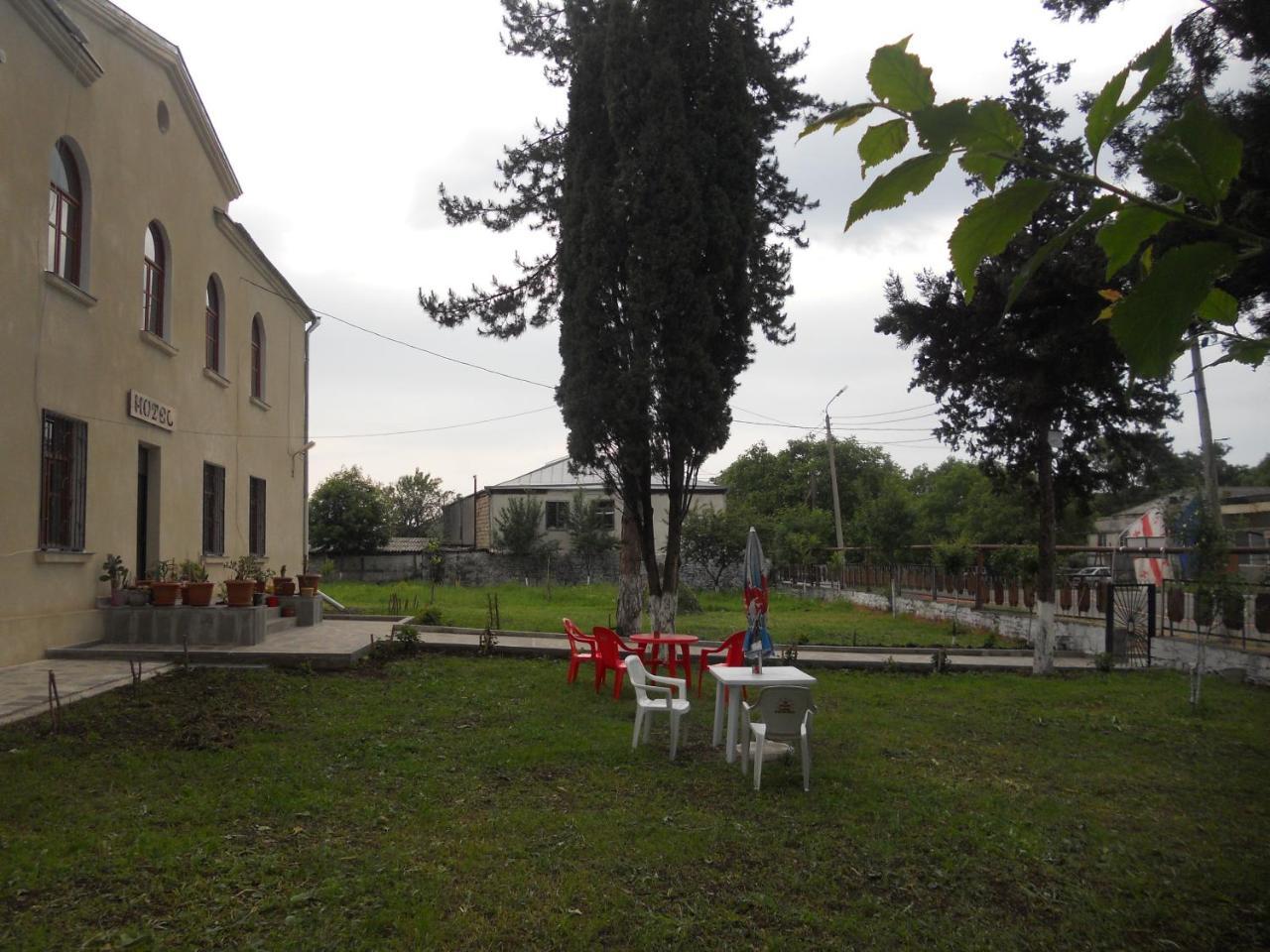 Hotel Kakhaberi Tetritskaro Bagian luar foto