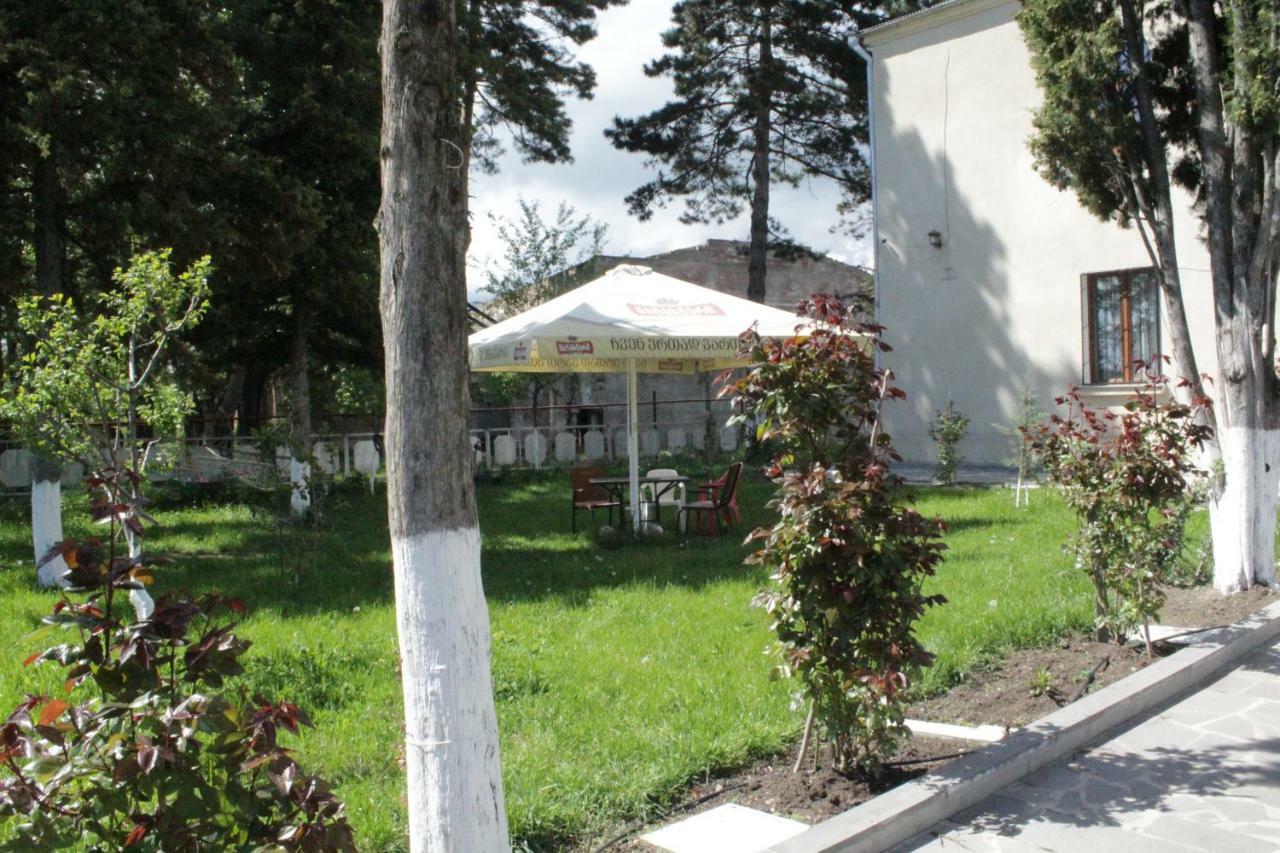 Hotel Kakhaberi Tetritskaro Bagian luar foto