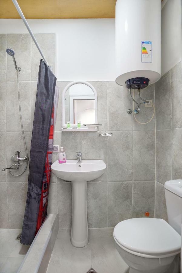 Hotel Kakhaberi Tetritskaro Bagian luar foto