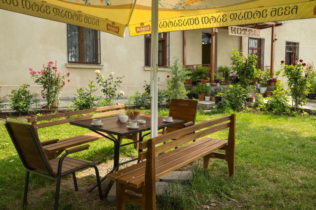 Hotel Kakhaberi Tetritskaro Bagian luar foto